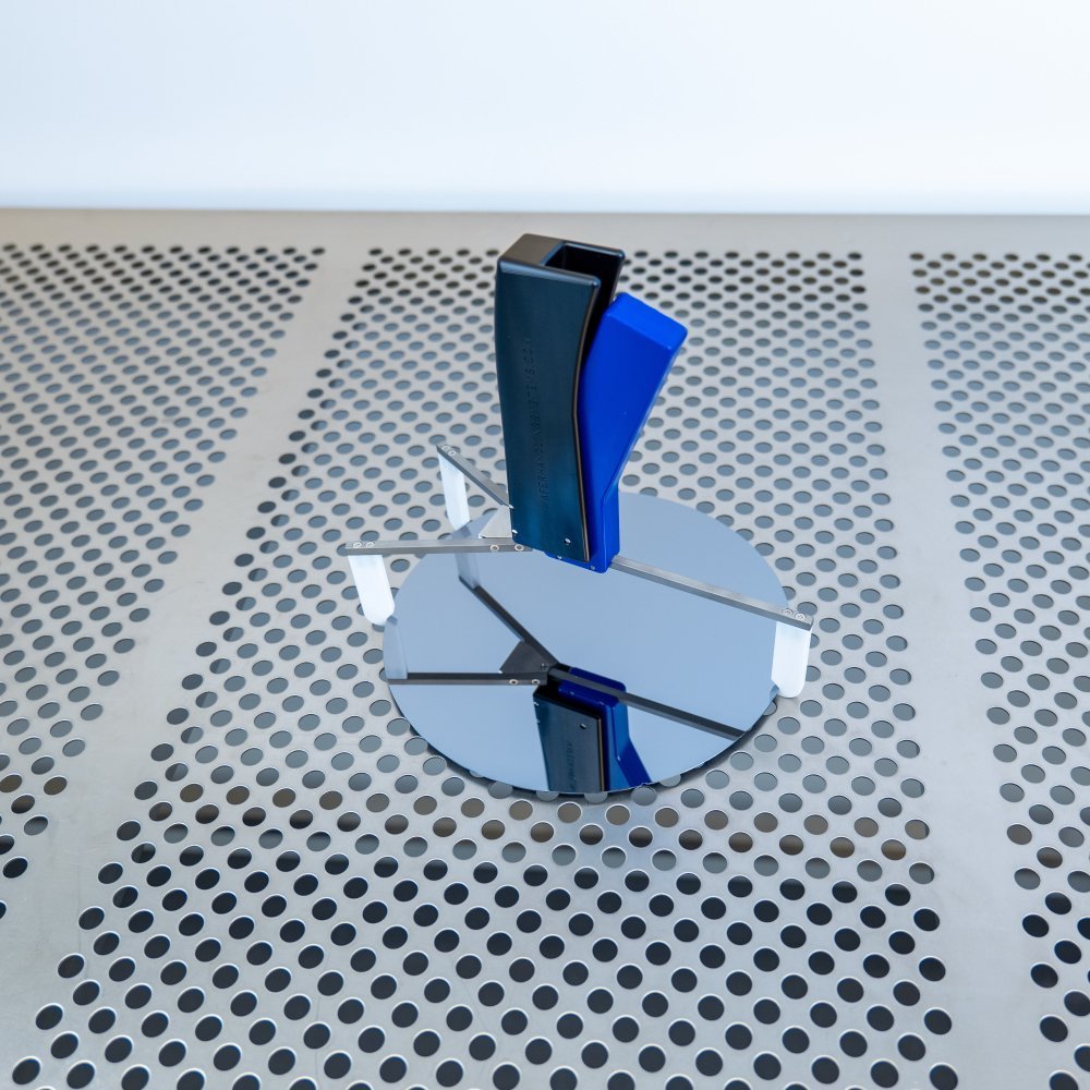 3-point mechanical wafer gripper (WHS-G3) 8" (200 mm) PTFE 3-point mechanical wafer gripper (WHS-G3) 8" (200 mm) PTFE